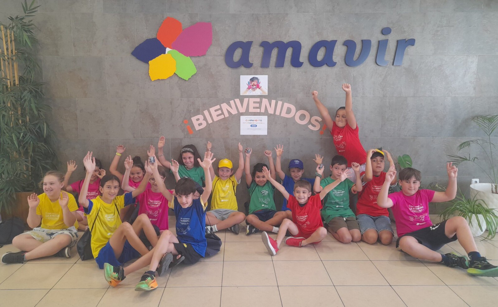 Más de 400 niños disfrutan de campamentos con sus abuelos en Amavir