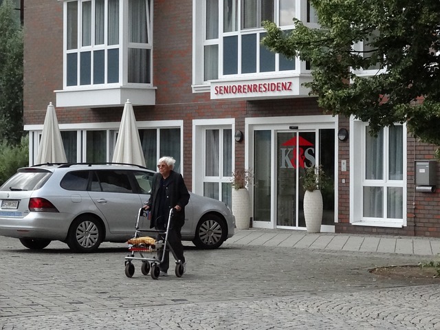 Renta Corporación y la holandesa APG crean una Socimi especializada en residencias geriátricas