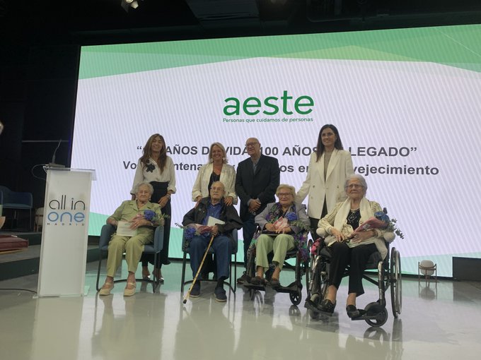 Perfil de las personas centenarias en residencias: análisis de AESTE