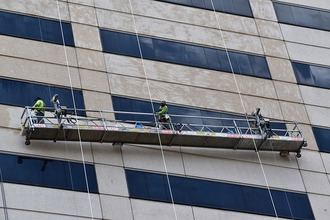 1.270 millones, el coste económico de la reducción de la jornada laboral para las empresas de los servicios esenciales