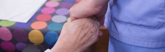 La Diputación Foral de Álava prueba en una de sus residencias un sistema para detectar el dolor en personas mayores con demencia severa