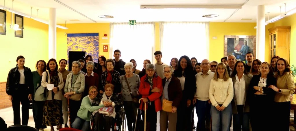 Estudiantes de UC3M ofrecen microconciertos en residencia de mayores en Madrid