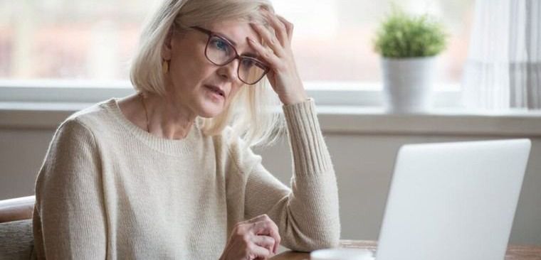 Cómo identificar y manejar la pérdida de memoria relacionada con ansiedad y estrés