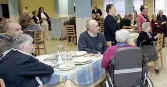 Lares pide al Gobierno levantar el confinamiento en residencias de mayores
