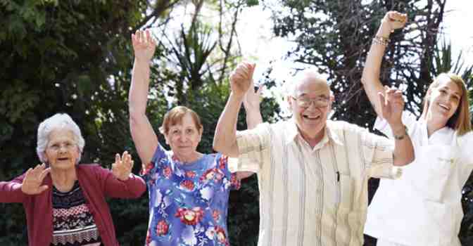 Las 5 claves para fomentar el envejecimiento activo en personas mayores.