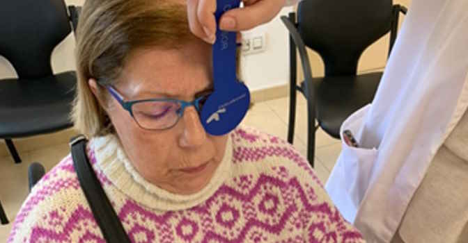 Nuevo proyecto de DomusVi y la Universidad de Santiago de Compostela (USC) para mejorar la salud ocular de las personas mayores.
