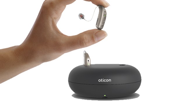 Audífono inteligente Oticon More.