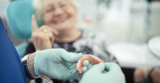 La importancia de las prótesis dentales para personas mayores