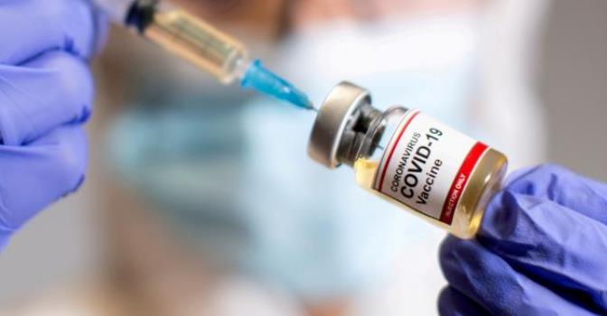 Sanidad privada se ofrece para ayudar en la vacunación contra el COVID-19 en España.
