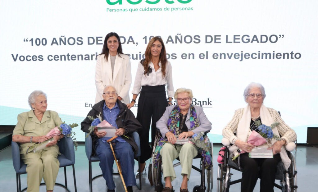 AESTE homenajea a centenarios y presenta un informe sobre su situación en residencias