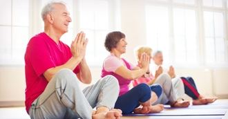 ¿Qué beneficios puede aportar el yoga al centro residencial?