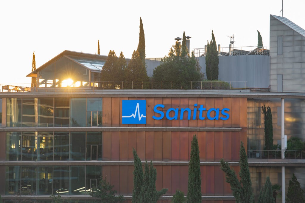 Sanitas asegura la continuidad de servicios tras apagón masivo