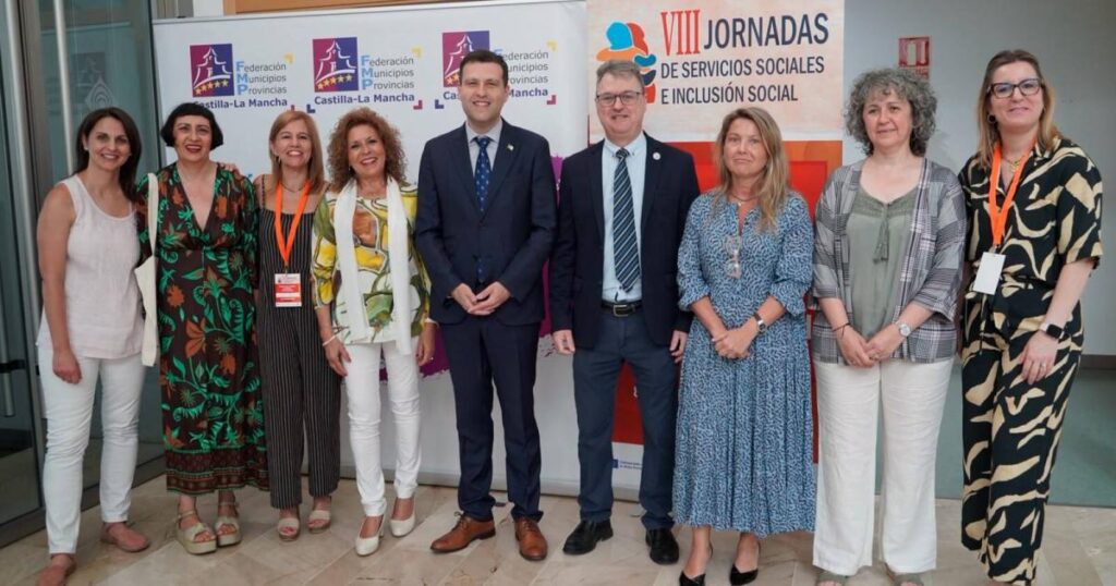 Castilla-La Mancha atiende a 40,000 personas con nuevo modelo de cuidados en casa