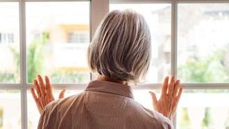 ¿Es recomendable mudar a una persona con Alzheimer?