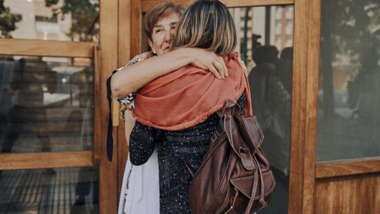 Nuevo posgrado aborda la soledad en personas mayores para profesionales del sector social y sanitario