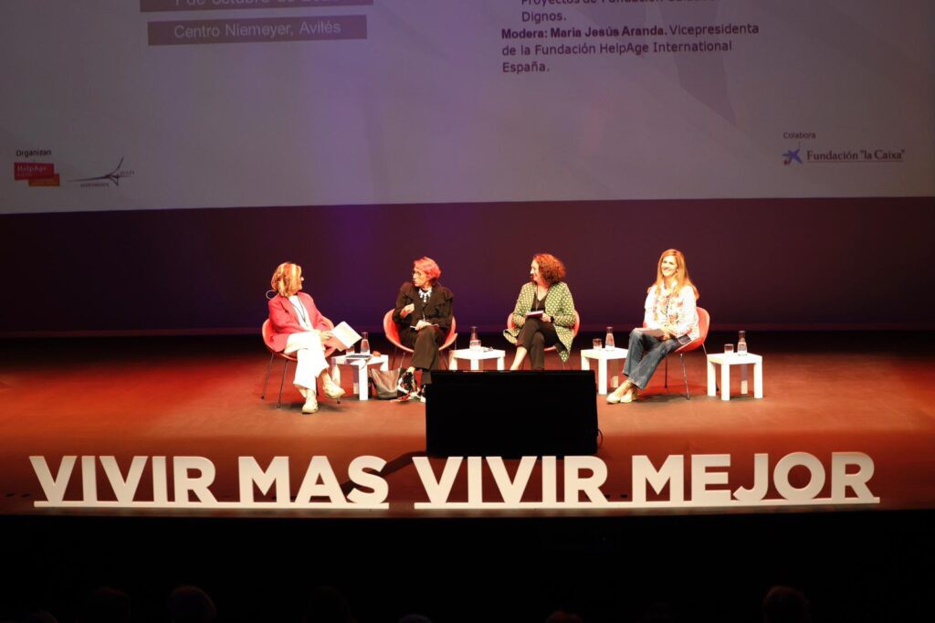 Foro en Avilés destaca la defensa de los derechos de las personas mayores