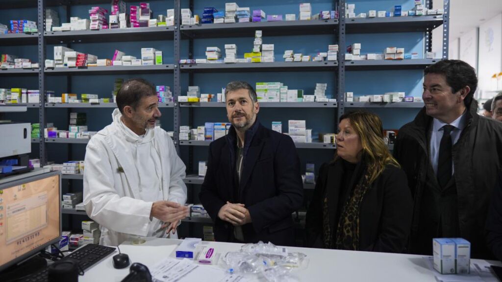 Ayudas en Madrid para que farmacias rurales entreguen medicamentos a mayores en casa