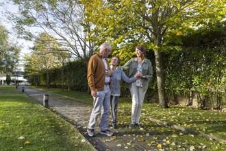 DomusVi ofrece formación online para familiares de cuidadores a domicilio