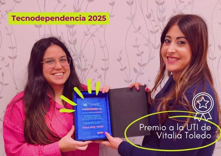 Vitalia Toledo galardonada por su excelencia en terapias intensivas en la Feria Tecnodependencia CLM 2025