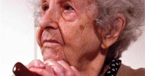 Visto En Internet. La decana de las letras catalanas, la escritora Teresa Juvé, estrena nueva novela a los 101 años de edad, vía El Mundo