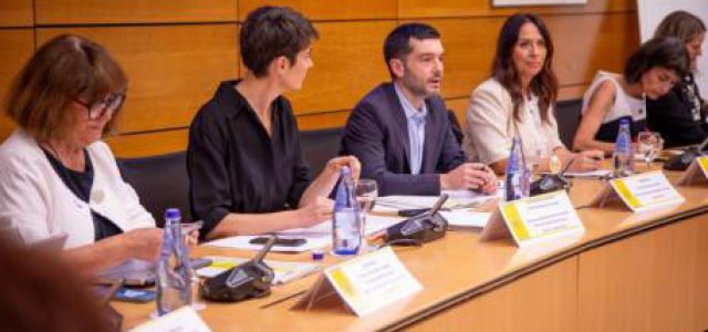 El ministro de Derechos Sociales, Pablo Bustinduy, ha instado a las comunidades autónomas a utilizar el histórico incremento de 6.200 millones de euros en 