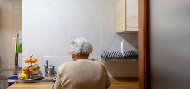 La Junta de Andalucía ha destinado 46,6 millones de euros a la financiación de servicios sociales comunitarios en entidades locales. Esta inversión, public