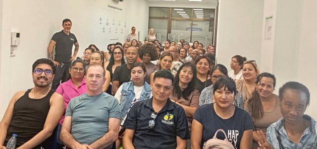 La teleasistencia se posiciona como una herramienta clave que combina tecnología, profesionalidad y vocación para brindar apoyo a las personas. Este servic