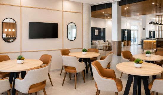 emeis ha abierto las puertas de su nueva residencia Bouco Ferrol, situada en la calle Estrada da Gándara 17, en el barrio de San Xoán de Ferrol. Con 148 pl