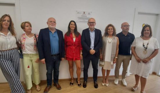 El Gobierno de Castilla-La Mancha ha inaugurado un nuevo Centro de Día en Pozo Cañada, que cuenta con 15 plazas, de las cuales 10 son públicas gracias a un