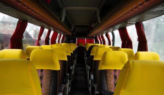 El Imserso ha lanzado el Programa de Turismo para la temporada 2026-2027, ofreciendo un total de 879.213 plazas, de las cuales 7.447 están destinadas a pen