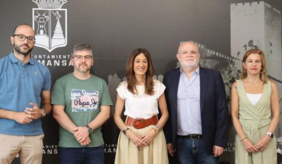 El Servicio de Ayuda a Domicilio en Almansa ha logrado reducir a cero su lista de espera, un hito histórico destacado por el delegado de la Junta en Albace