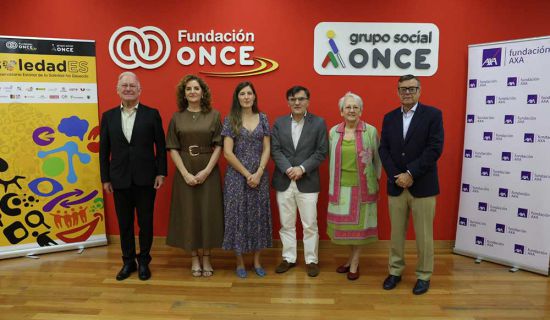 Un estudio de Fundación ONCE y Fundación AXA revela que el 49,1% de los españoles con problemas de salud mental se sienten solos. Este informe, presentado 