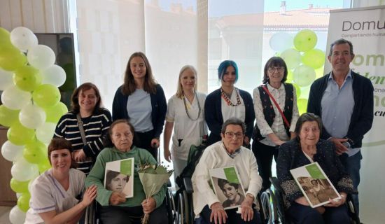 La Fundación DomusVi ha celebrado una nueva edición de 'Vidas con Historia' con motivo del Día Internacional de las Familias, donde más de 220 personas may