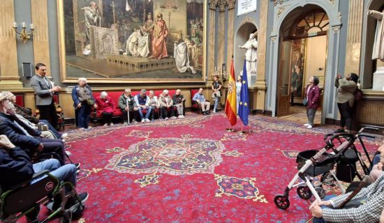 La Residencia Soto Fresnos celebró una jornada especial en el Senado de España, destacando su compromiso con la atención a la dependencia y el bienestar de