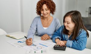 Madrid destina 2,1 millones de euros en ayudas para personas con discapacidad