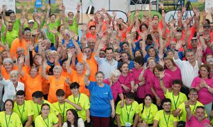 Moreno destaca el valor de la experiencia de los mayores para el futuro de Andalucía