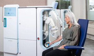 La FDA autoriza el primer robot que extrae sangre solo