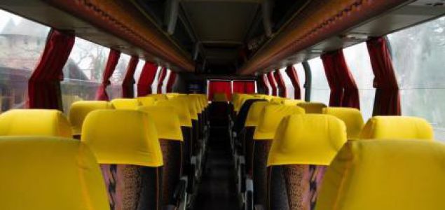 El Imserso ha lanzado el Programa de Turismo para la temporada 2026-2027, ofreciendo un total de 879.213 plazas, de las cuales 7.447 están destinadas a pen