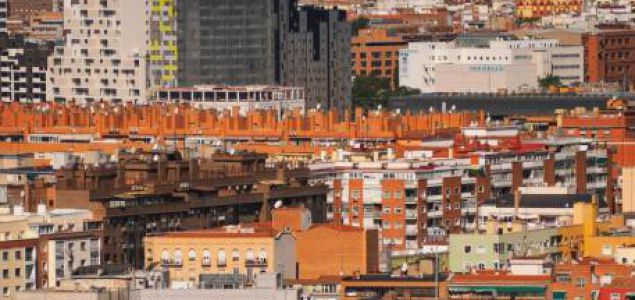 En los últimos 14 años, el número de hogares en España que posee un inmueble ha disminuido un 22%, mientras que los grandes tenedores han cuadruplicado su 