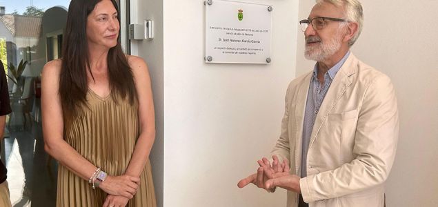 La Junta de Andalucía ha inaugurado un nuevo centro de día para personas mayores en Bonares, con una inversión total cercana a dos millones de euros, de lo