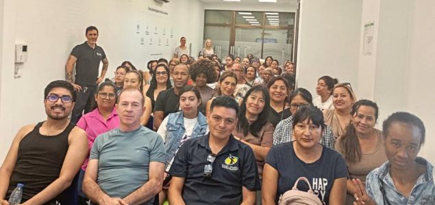 La teleasistencia se posiciona como una herramienta clave que combina tecnología, profesionalidad y vocación para brindar apoyo a las personas. Este servic