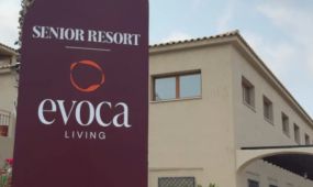 Evoca Living, ubicado en Gran Alacant, en el municipio alicantino de Santa Pola, se posiciona como el mayor proyecto de senior living en España. El complej