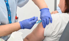 Una investigación del Hospital Gregorio Marañón de Madrid revela que la vacuna de la gripe puede reducir significativamente el riesgo de infartos graves y 