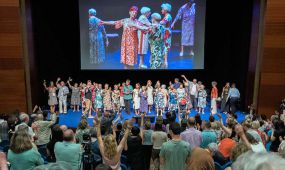 El Tercer Congreso Mundial de Ciudades y Comunidades Amigables, celebrado del 16 al 18 de junio en San Sebastián, reunió a cerca de 800 profesionales de 76